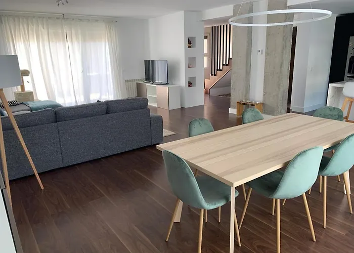 Chalet Con Piscina Privada A 25 Min De Madrid